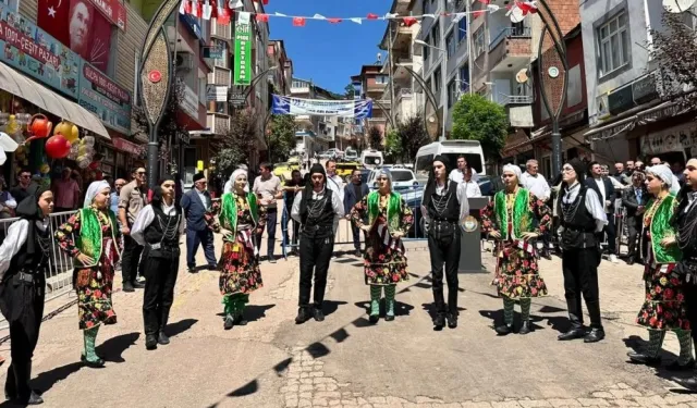 Bin yıllık geleneğin güreşle buluştuğu festival başladı