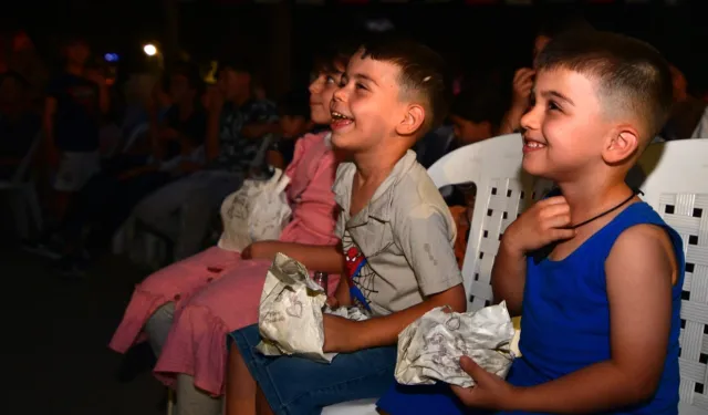 Bornovalılar 'Açık Hava'da gülüyor