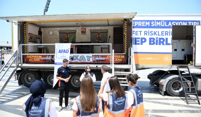 Bursa Osmangazi’de gerçek gibi deprem eğitimi