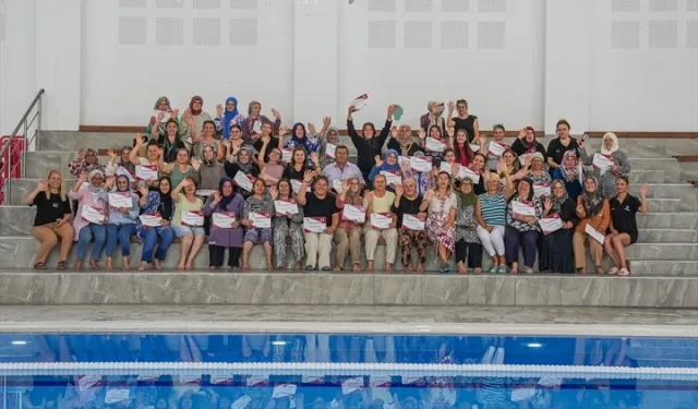 Denizli Büyükşehir'den “Yüzme Bilmeyen Kalmasın” projesi