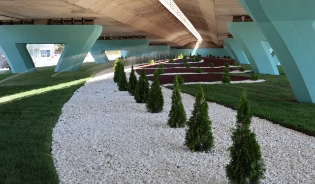 Gebze Topçular Köprülü Kavşağı’nda çevre düzenlemesi