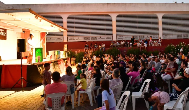 İzmir Çiğli’de yaz akşamları tiyatroyla şenleniyor