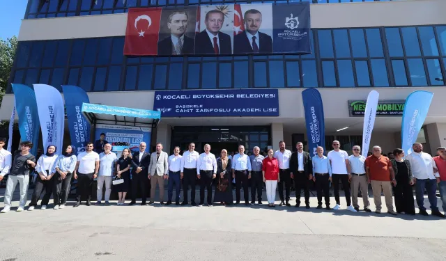Kocaeli Büyükşehir'den bir 'akademi lise' daha