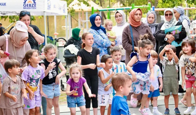 Kocaeli Gebze'de etkinliğinde minikler doyasıya eğlendi