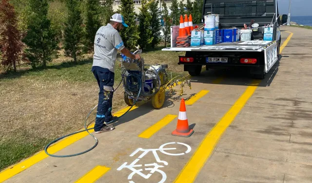 Kocaeli'de bisiklet yolları yeniliyor