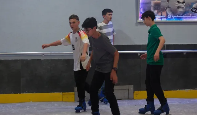 Konya Karatay Gençlik Meclisi yaz okulu eğitimleri devam ediyor