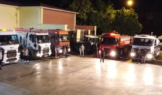 Konya’dan Antakya’ya destek! İtfaiye ekipleri gece yola çıktı