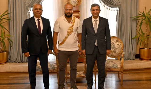 Orhan Okulu’dan Vali Şahin’e anlamlı ziyaret