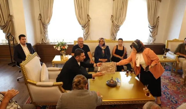 Rasim Arı Nevşehirlileri dinledi