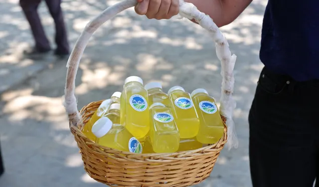 Sakarya ikramlarla serinletti