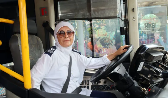 Sakarya ulaşımında 4 yeni kadın şoför daha kontak çevirdi