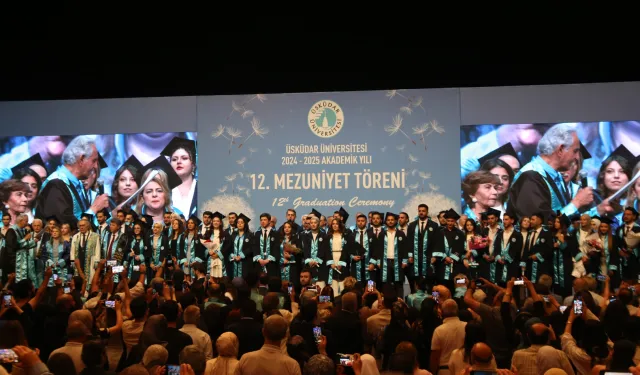 Üsküdar Üniversitesi, ilk hekimlerini gururla uğurladı