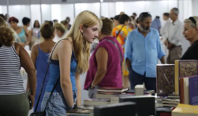 7. Balıkesir Edremit Kitap Fuarı tam gaz sürüyor