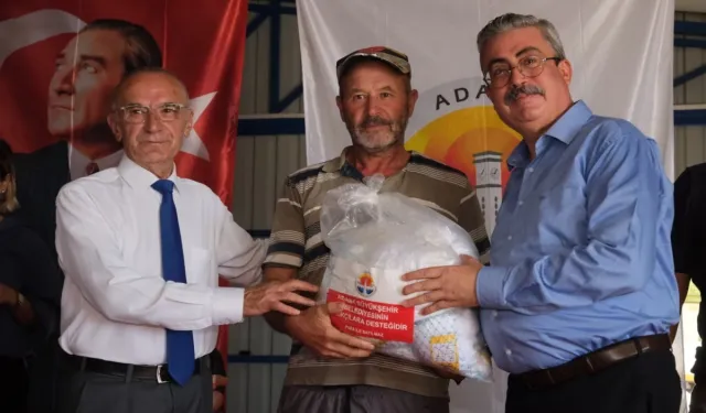 Adana Karataş balıkçısına malzeme desteği