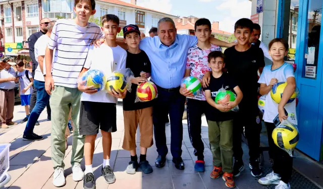 Ankara Keçiören'de Başkan Mesut Özarslan esnafın yanında