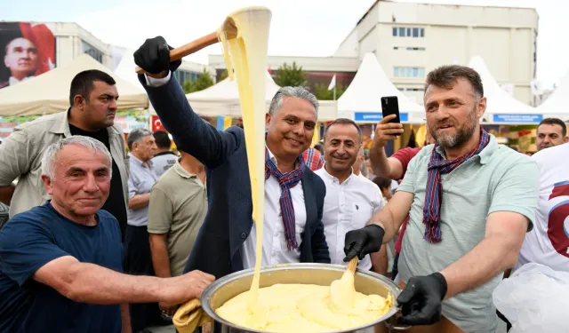 Antalya Muratpaşa'da 'Yöreler Renkler' coşkusu