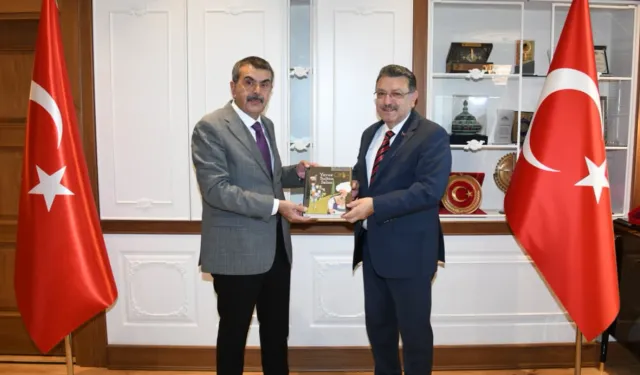 Bakan Yusuf Tekin’den Trabzon’a ziyaret