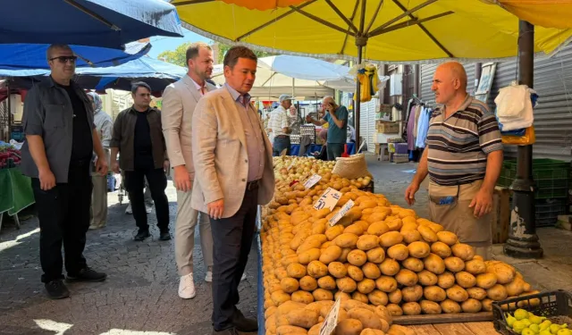 Başkan Aydın, Muradiye Pazarı’nda esnaf ve vatandaşla buluştu