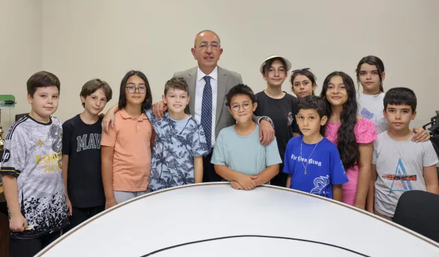 Başkan Kavuş'tan Meram Yaz Okulu öğrencilerine sürpriz ziyaret