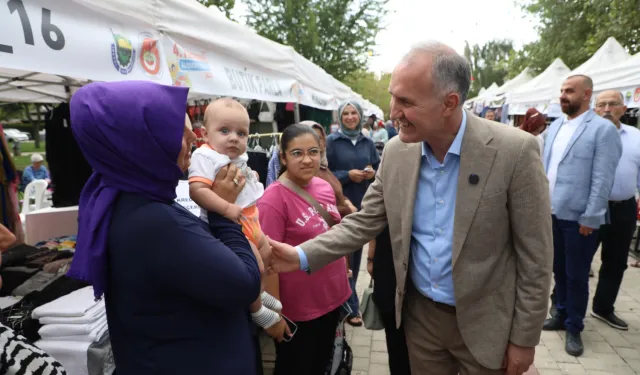 Bursa İnegöl'de 4. Hanımeli Alışveriş Şenliğine yoğun ilgi