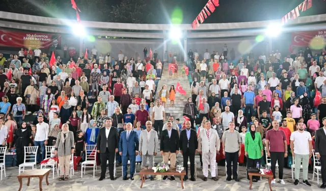 Bursa Yıldırım'da Zafer coşkusu