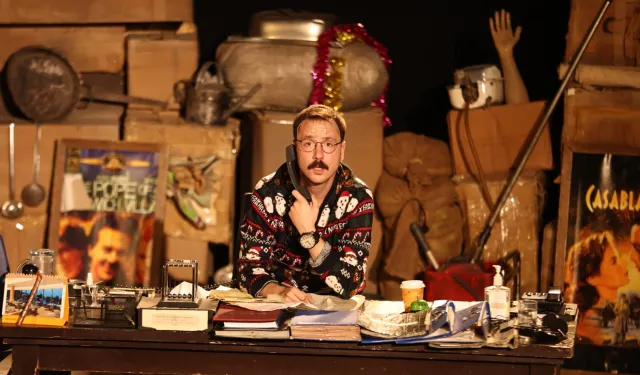 Bursa’da “Ormandaki Kulübe”de tiyatro keyfi: “Tamamen Doluyuz” sahnelendi