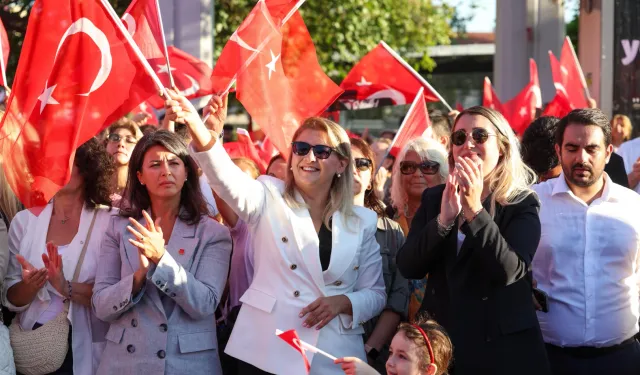 Büyük Zafer'e Bakırköy'de coşkulu kutlama