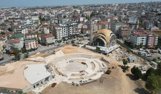 Çayırova Kent Meydanı'nda çalışmalar tam gaz