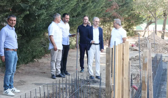 Çiftçi, e-sınav merkezi ve santral binası inşaatlarını inceledi