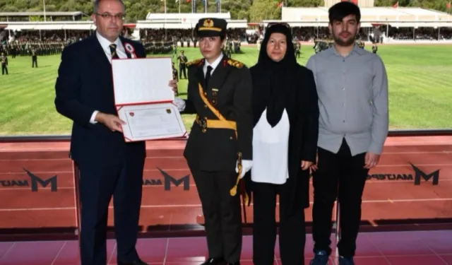 Cumhurbaşkanı Erdoğan, Ömer Halisdemir’in kızını tebrik etti