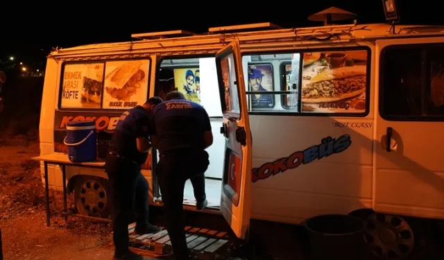 Denizli zabıtasından seyyar satıcılara müdahale