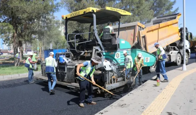 Diyarbakır Büyükşehir yolları yeniliyor