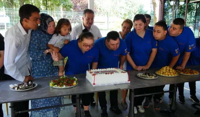 Düzce’de Kusursuz Kafe 9 yaşında