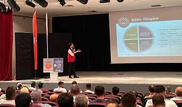 Edirne Keşan'da 'Kadına Yönelik Şiddetle Mücadele' eğitimi