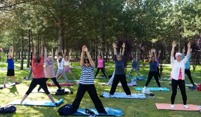 Eskişehir’de 2 bin kişi açık havada sporun keyfini çıkardı