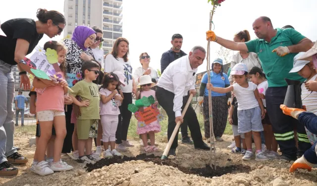 Fidanlar; yanan ormanlar, çocuklar ve Zeydan Karalar için dikildi