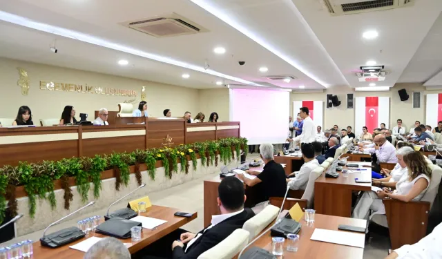 İzmir Karabağlar'dan eğitime güçlü destek