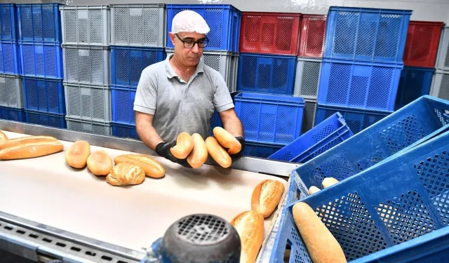 İzmir’de Halk Ekmek’te zam yok