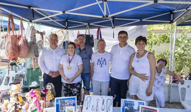 İzmir'de Oyuk Festivali, renkli görüntülere sahne oldu