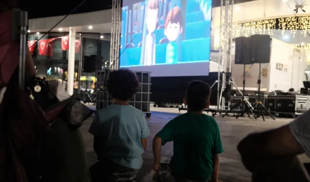 İzmit’te yıldızların altında ‘Rafadan Tayfa’ keyfi