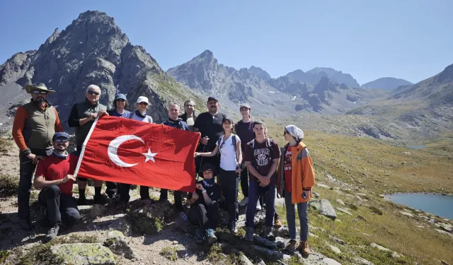 Kaçkar'da ağrı tedavisi için farkındalık tırmanışı