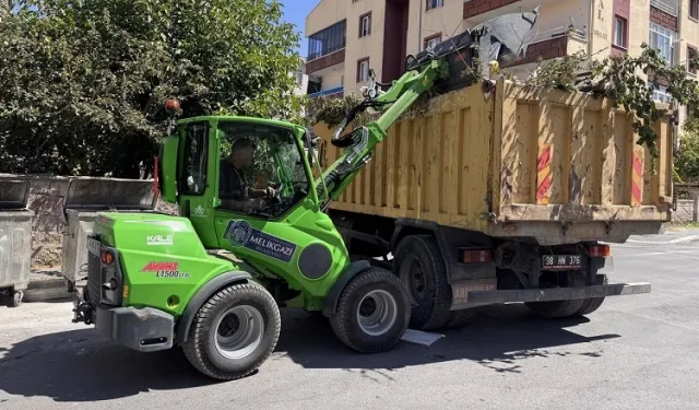 Kayseri Melikgazi'de asfalt çalışması tam gaz