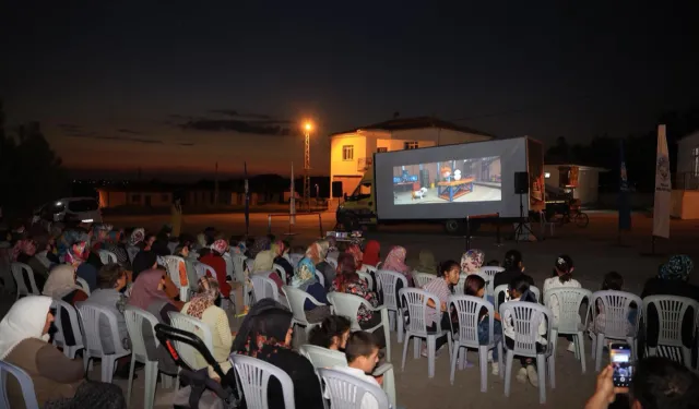 Kayseri Talas'ta 'Püfür Püfür' yazlık sinema
