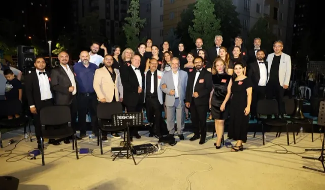 Kayseri Talas'ta zafer coşkusu sanat müziğiyle zirvede