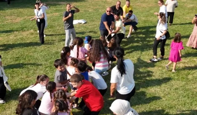 Kocaeli Kandıra’da halat çekme yarışının galibi çocuklar oldu