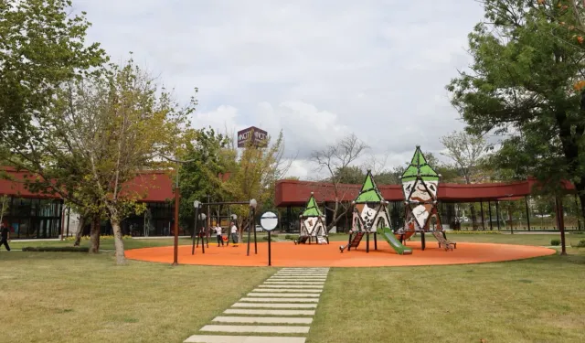 Kocaeli'de eski fuar alanı güzelleşiyor