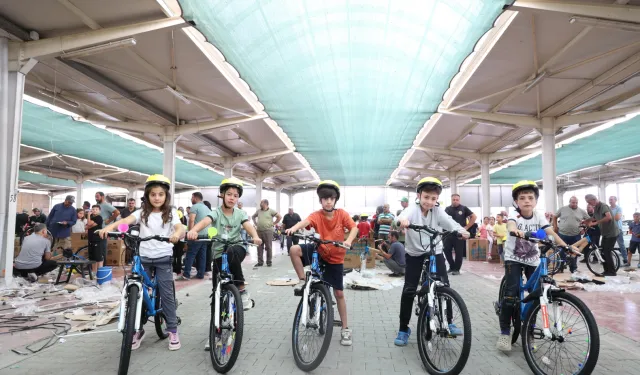 Konya'da 'güle oynaya cami'ye gelenler bisikletlerine kavuştu