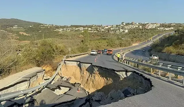 Kuşadası-Söke karayolu çöktü