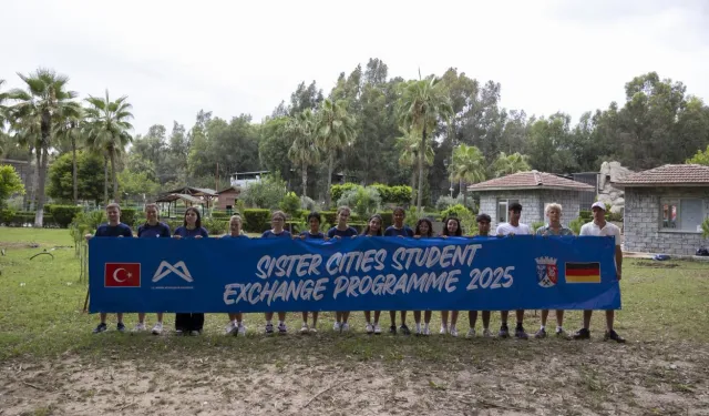 Mersin’de  “Kardeş Şehirler Öğrenci Değişim Programı” renkli geçti