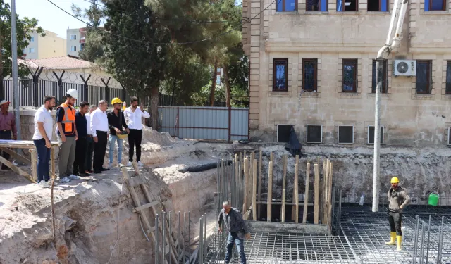 Midyat’ta ek belediye hizmet binasının temeli atıldı